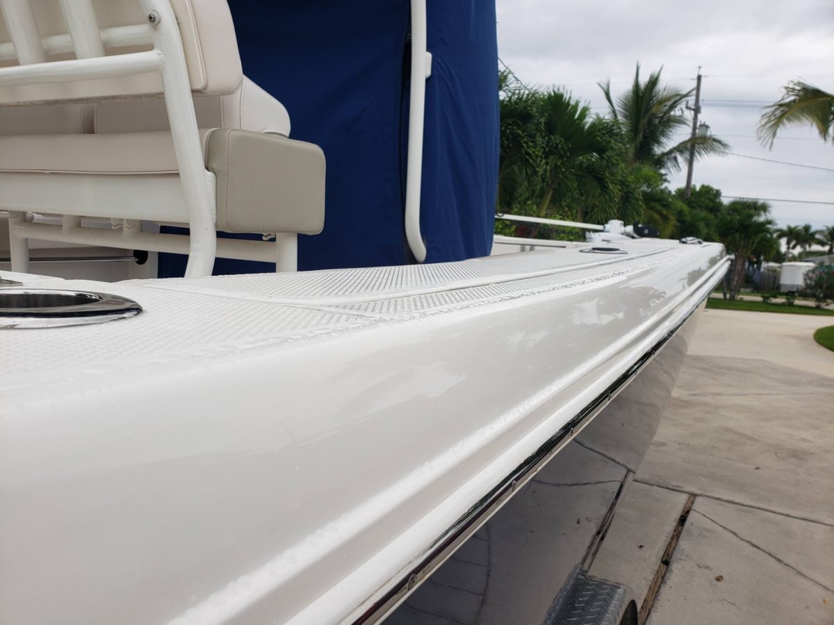 Robalo Topside Boat Cleaning Mobile Boat Detailing